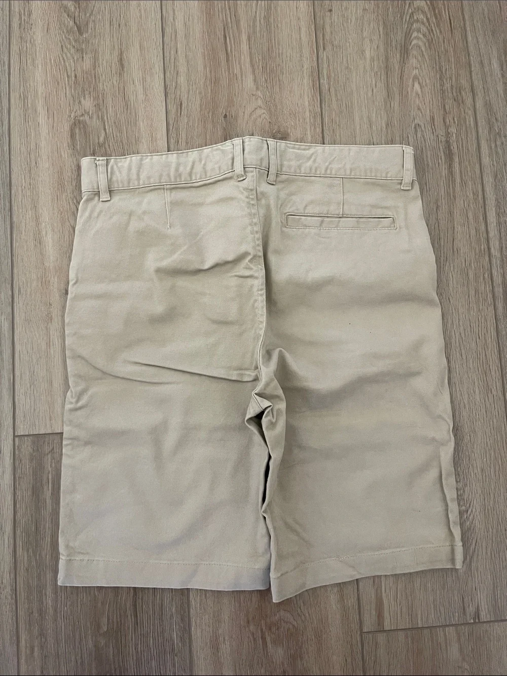 Old Navy Girl’s Beige Flat-Front Chino Shorts Uniform approved